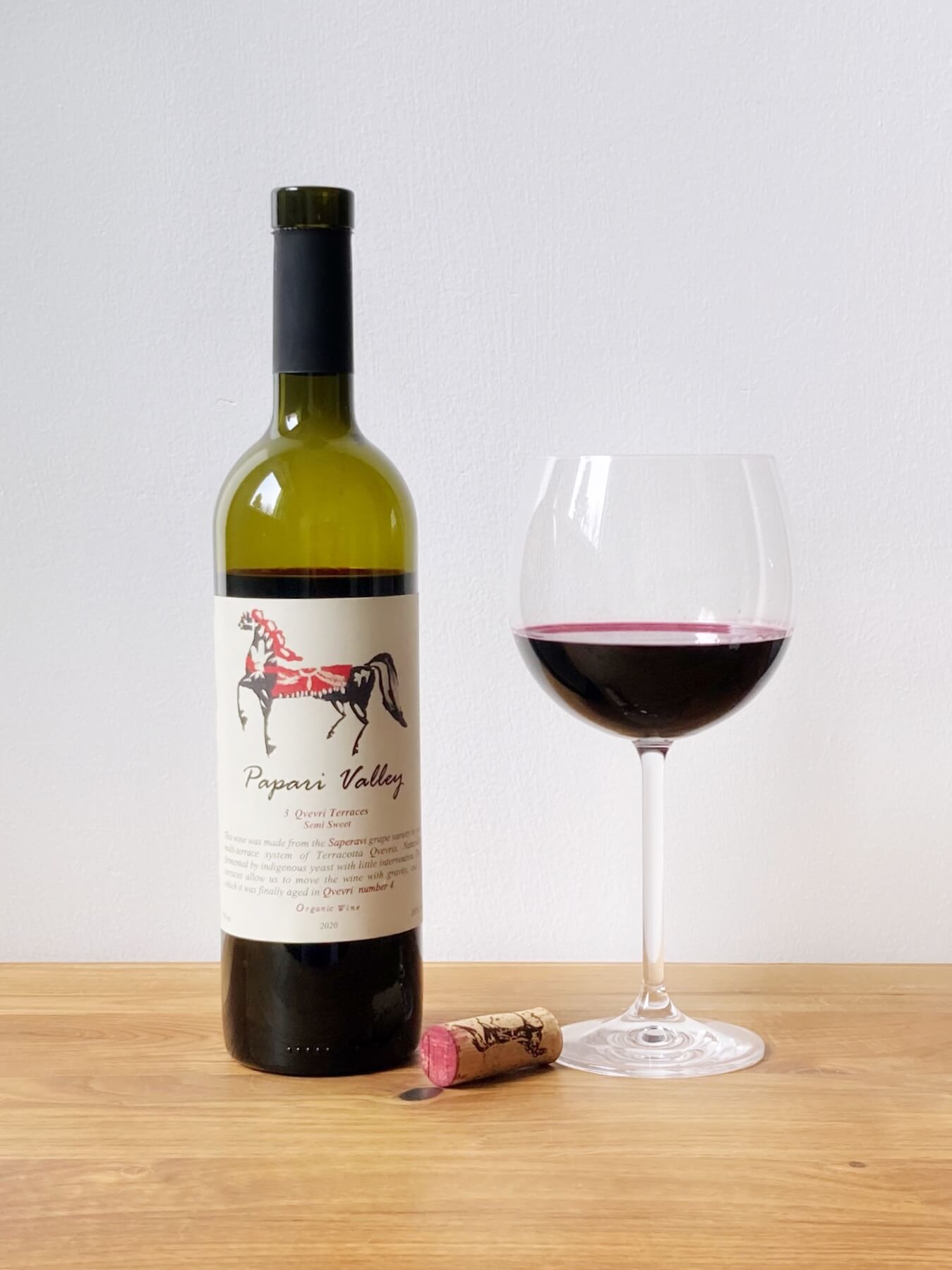 Saperavi 3 Qvevri Terraces halbsüß 2020 Papari Valley BIO Saperavi 3 Qvevri Terraces halbsüß 2020 Papari Valley BIO